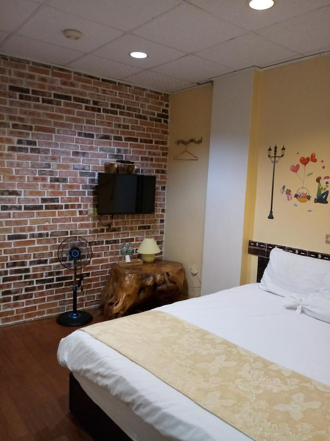 Pu Shi Homestay Yuli Bagian luar foto